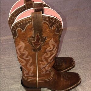 Ariat Crossfire Caliente Women’s Western Boot